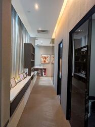SQUARE 2 (D11), Retail #566783821